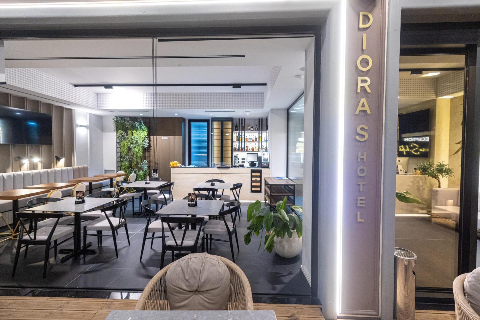 Diora'S Hotel And Apartments วญอเรอ ภายนอก รูปภาพ