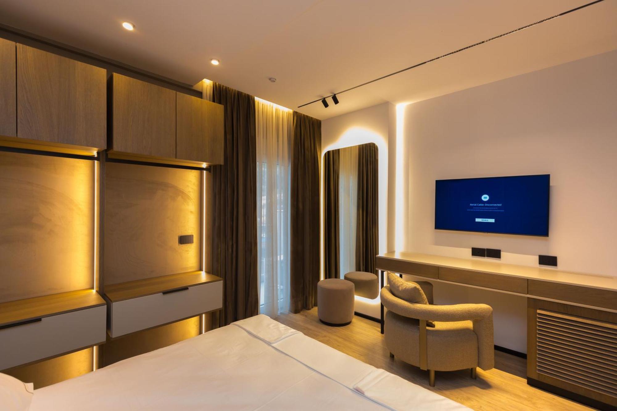 Diora'S Hotel And Apartments วญอเรอ ภายนอก รูปภาพ