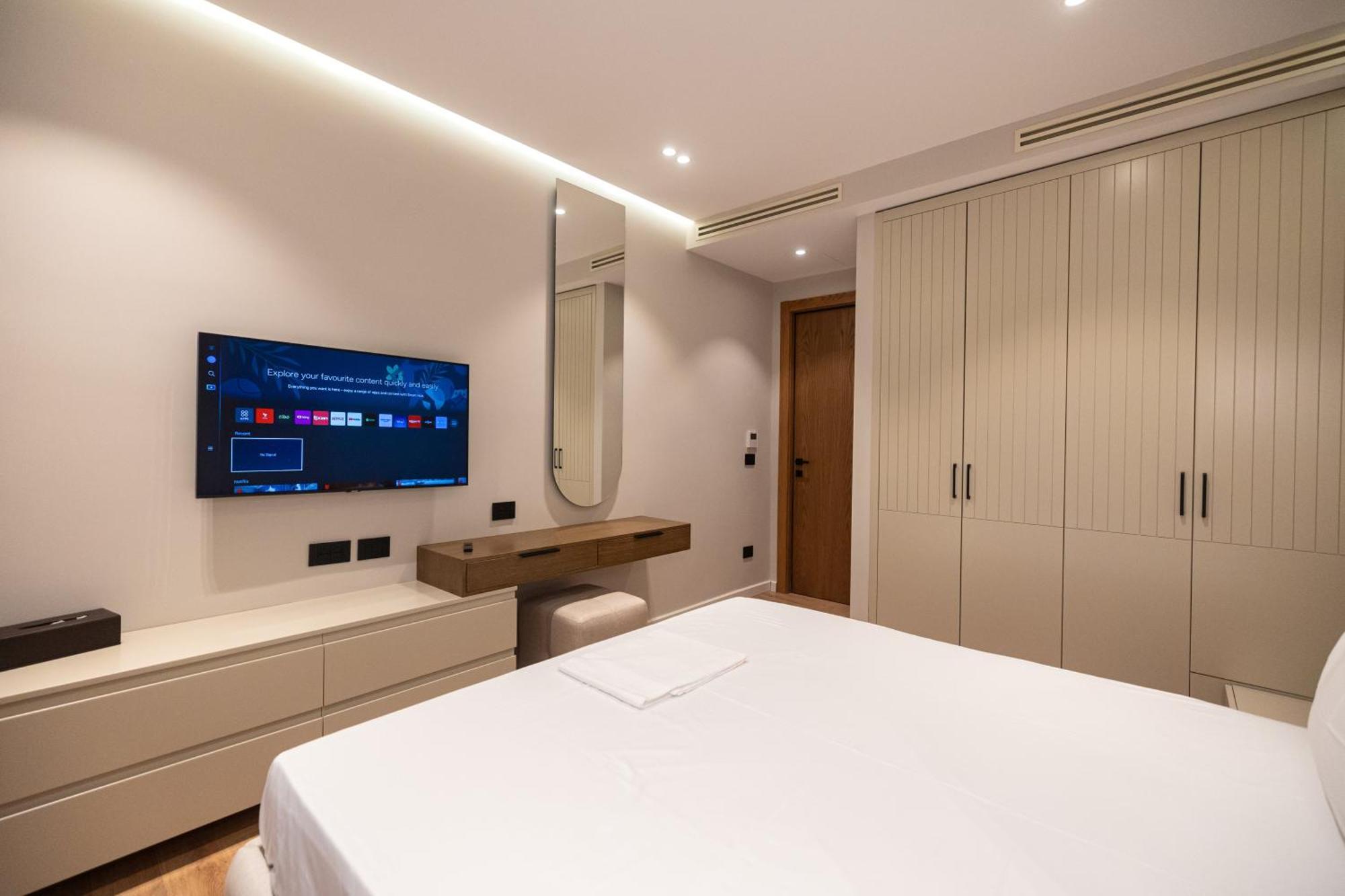 Diora'S Hotel And Apartments วญอเรอ ภายนอก รูปภาพ